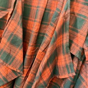 Francesca’s Collection Plaid Knee Length Flannel